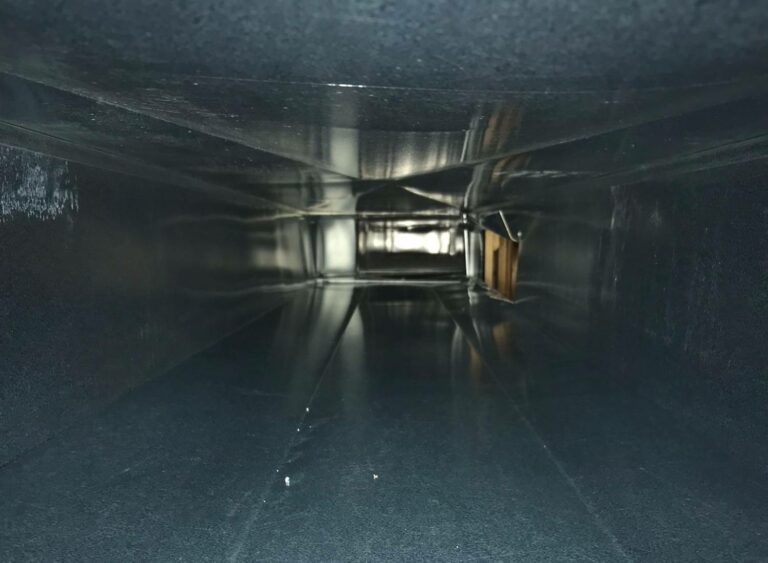 air duct clean inside ac vent